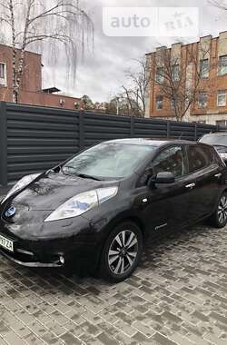 Хэтчбек Nissan Leaf 2015 в Черкассах