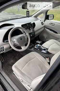 Хэтчбек Nissan Leaf 2012 в Запорожье