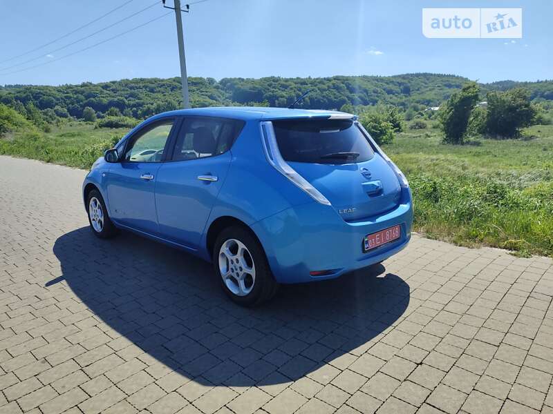 Хэтчбек Nissan Leaf 2012 в Львове