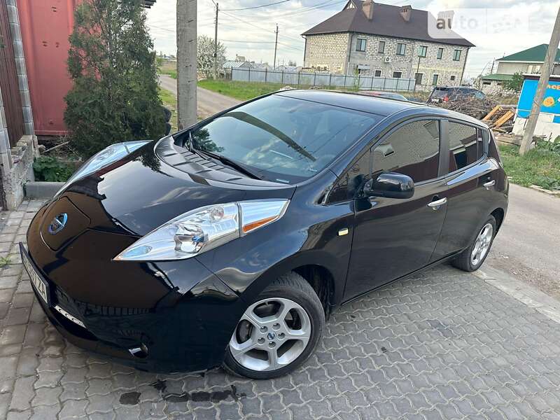 Хэтчбек Nissan Leaf 2013 в Одессе