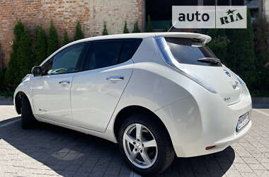 Хэтчбек Nissan Leaf 2014 в Львове