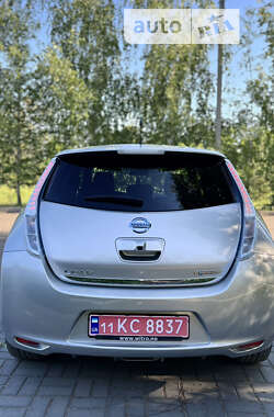 Хетчбек Nissan Leaf 2014 в Кременчуці
