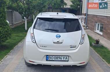 Хетчбек Nissan Leaf 2015 в Тернополі