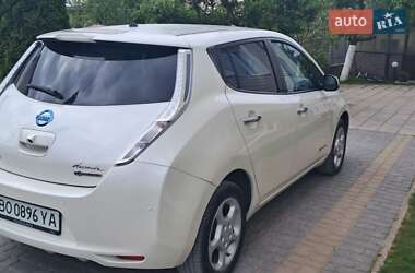 Хетчбек Nissan Leaf 2015 в Тернополі
