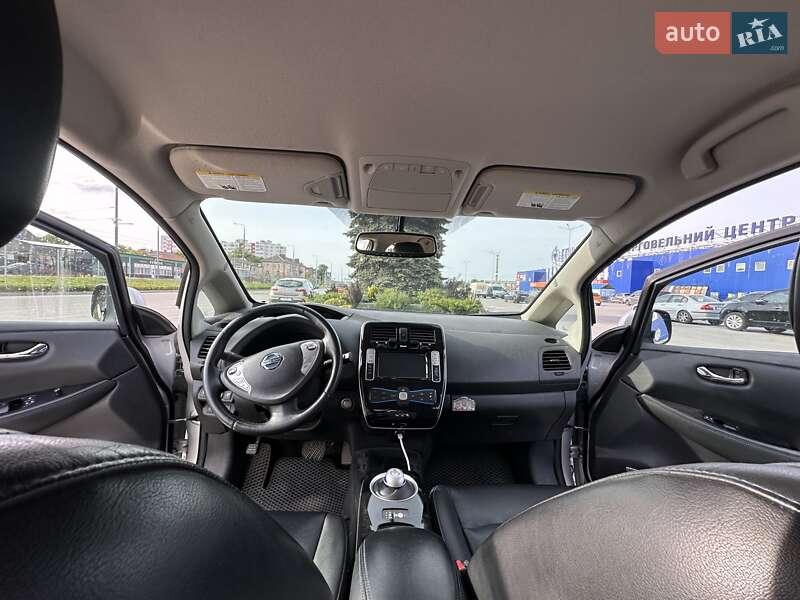 Хетчбек Nissan Leaf 2015 в Вінниці