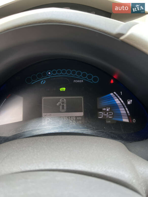 Хетчбек Nissan Leaf 2011 в Львові