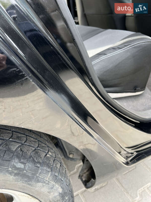 Хетчбек Nissan Leaf 2011 в Львові