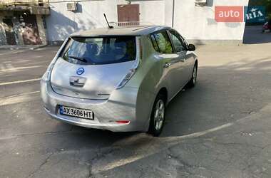 Хетчбек Nissan Leaf 2013 в Києві