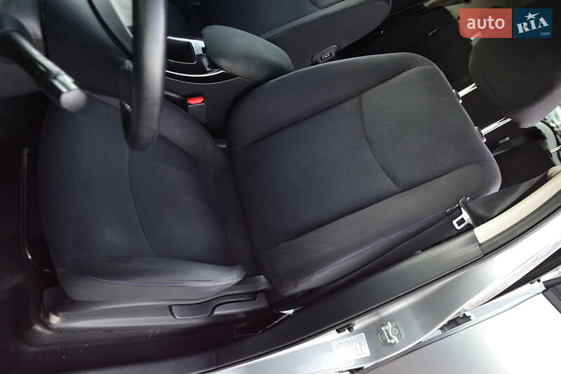 Хетчбек Nissan Leaf 2014 в Луцьку