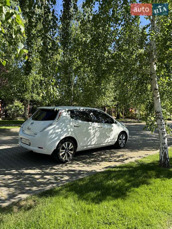 Хэтчбек Nissan Leaf 2016 в Одессе фото 8 Хэтчбек Nissan Leaf 2016 в Одессе