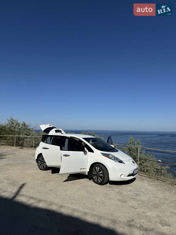 Хэтчбек Nissan Leaf 2016 в Одессе фото 33 Хэтчбек Nissan Leaf 2016 в Одессе