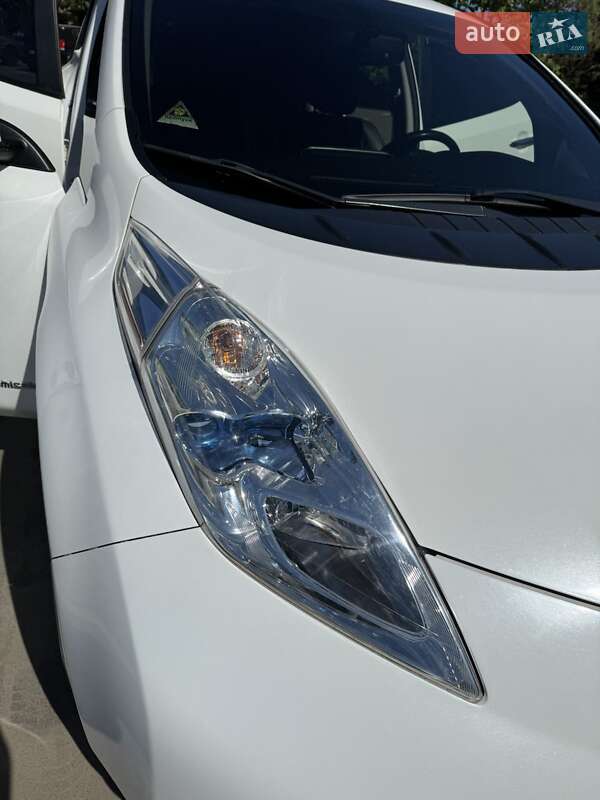 Хэтчбек Nissan Leaf 2016 в Одессе фото 51 Хэтчбек Nissan Leaf 2016 в Одессе