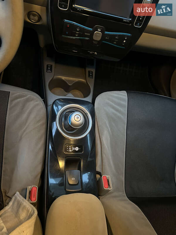 Хетчбек Nissan Leaf 2011 в Львові фото 18 Хетчбек Nissan Leaf 2011 в Львові