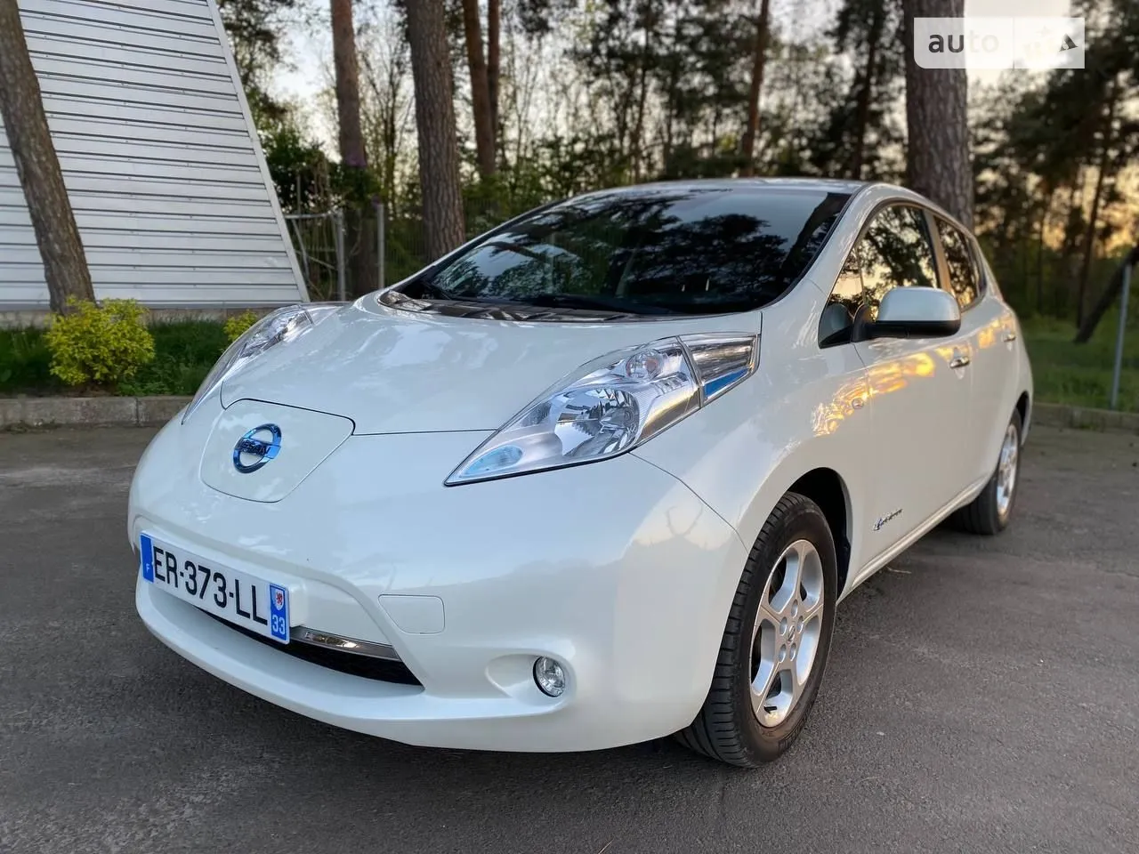 2017 Nissan Leaf - мініатюра 9