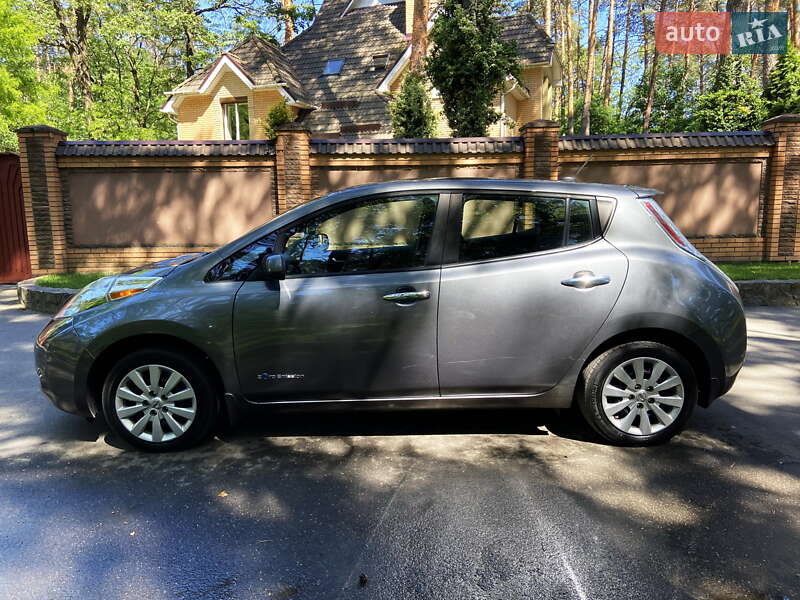 Хетчбек Nissan Leaf 2015 в Чернігові фото 7 Хетчбек Nissan Leaf 2015 в Чернігові