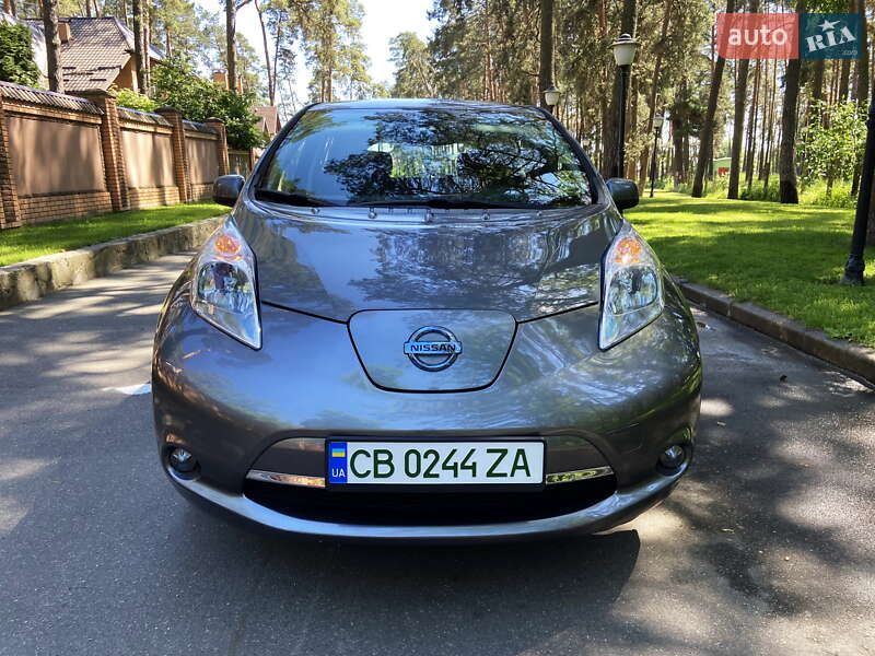 Хетчбек Nissan Leaf 2015 в Чернігові фото 22 Хетчбек Nissan Leaf 2015 в Чернігові