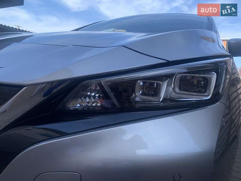 Хэтчбек Nissan Leaf 2019 в Львове