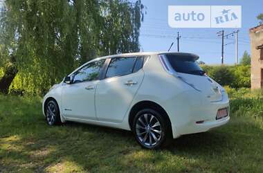 Хетчбек Nissan Leaf 2014 в Самборі