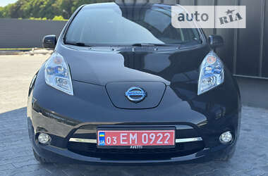 Хетчбек Nissan Leaf 2015 в Кам'янець-Подільському