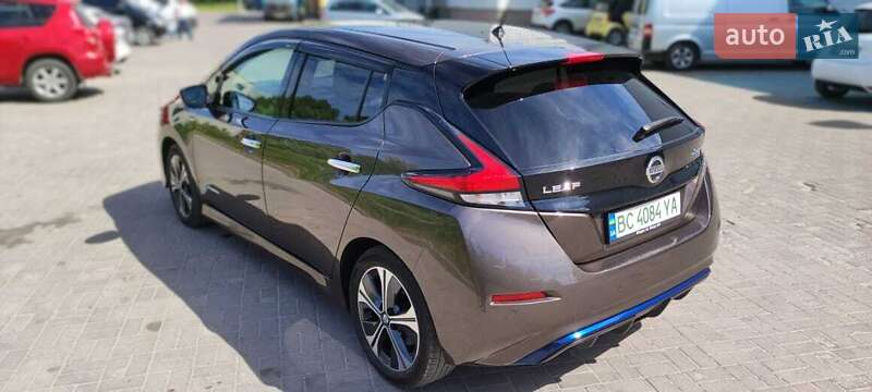 Хэтчбек Nissan Leaf 2018 в Львове