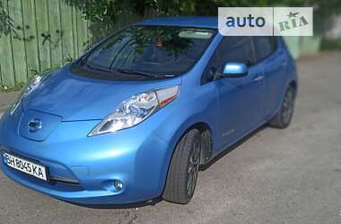 Хэтчбек Nissan Leaf 2013 в Киеве