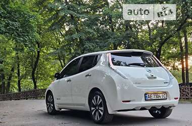 Хэтчбек Nissan Leaf 2013 в Днепре