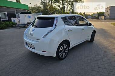 Хэтчбек Nissan Leaf 2013 в Днепре