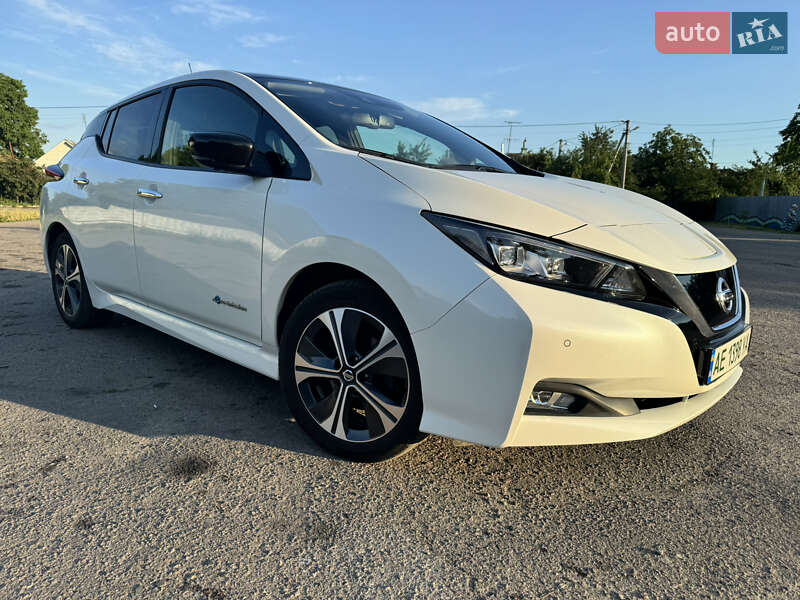 Хетчбек Nissan Leaf 2018 в Павлограді