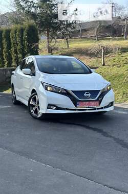 Хетчбек Nissan Leaf 2019 в Долині
