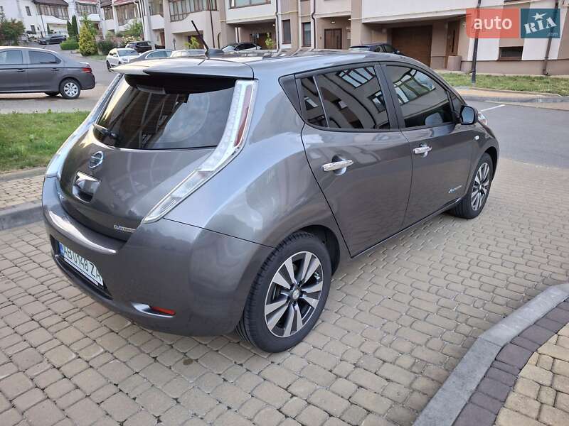 Хэтчбек Nissan Leaf 2014 в Виннице