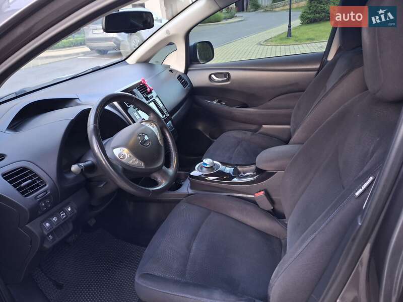 Хэтчбек Nissan Leaf 2014 в Виннице