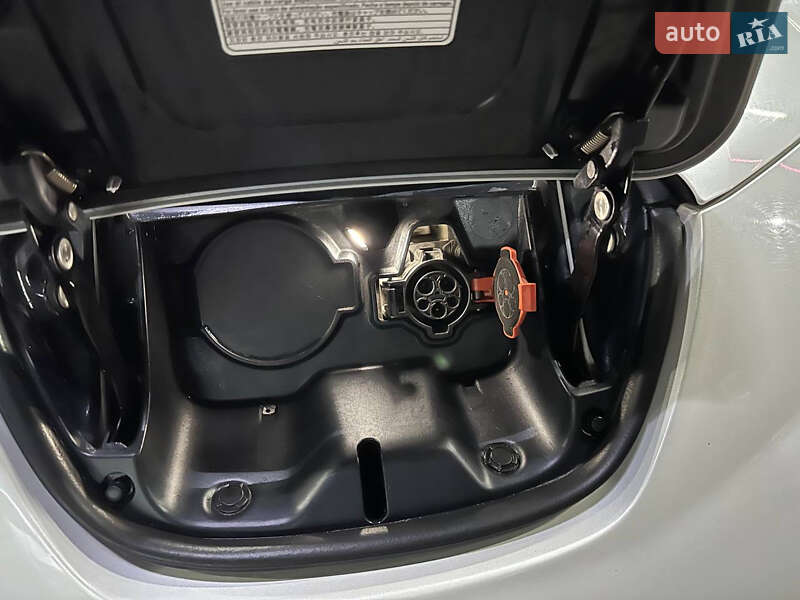 Хэтчбек Nissan Leaf 2014 в Хмельницком фото 7 Хэтчбек Nissan Leaf 2014 в Хмельницком