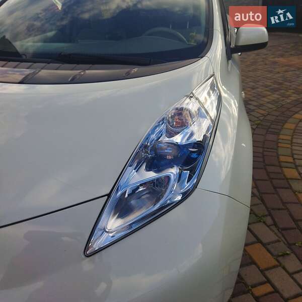 Хэтчбек Nissan Leaf 2013 в Ивано-Франковске