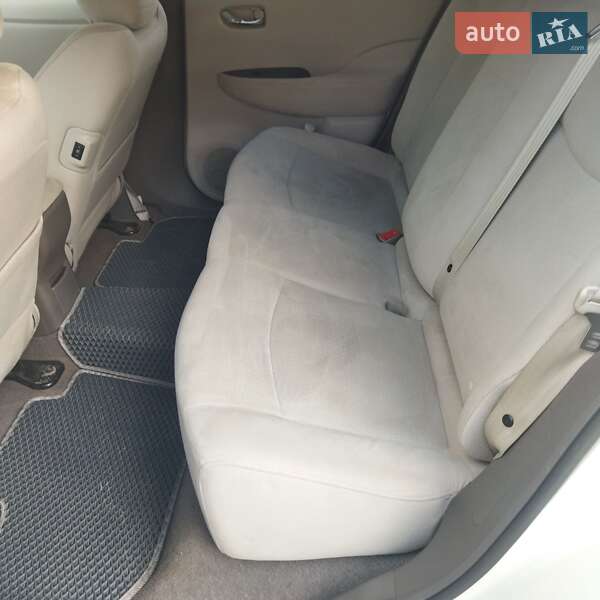 Хэтчбек Nissan Leaf 2013 в Ивано-Франковске