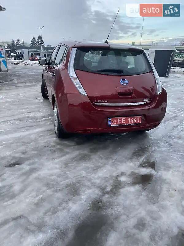 Хэтчбек Nissan Leaf 2014 в Луцке