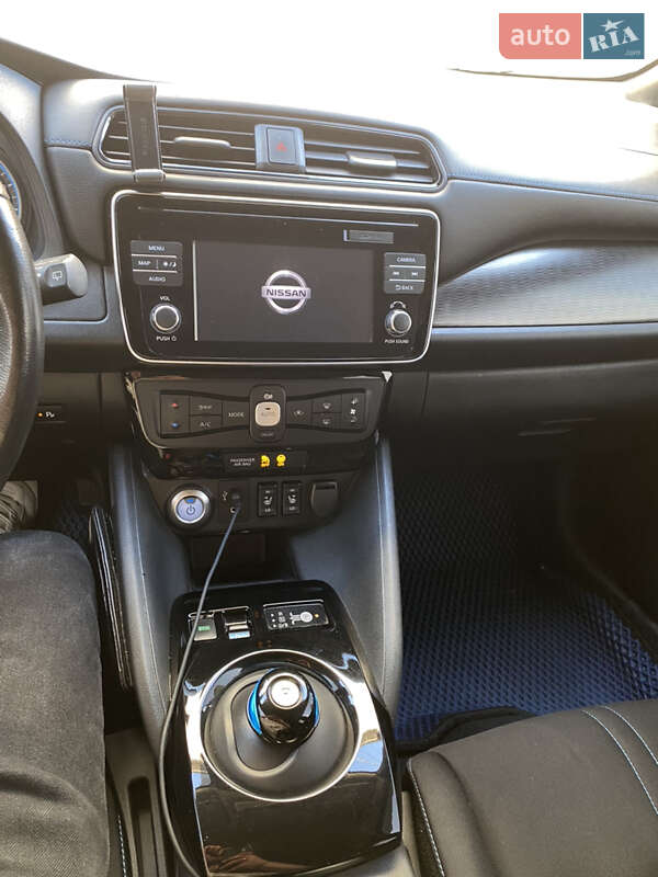 Хетчбек Nissan Leaf 2018 в Києві