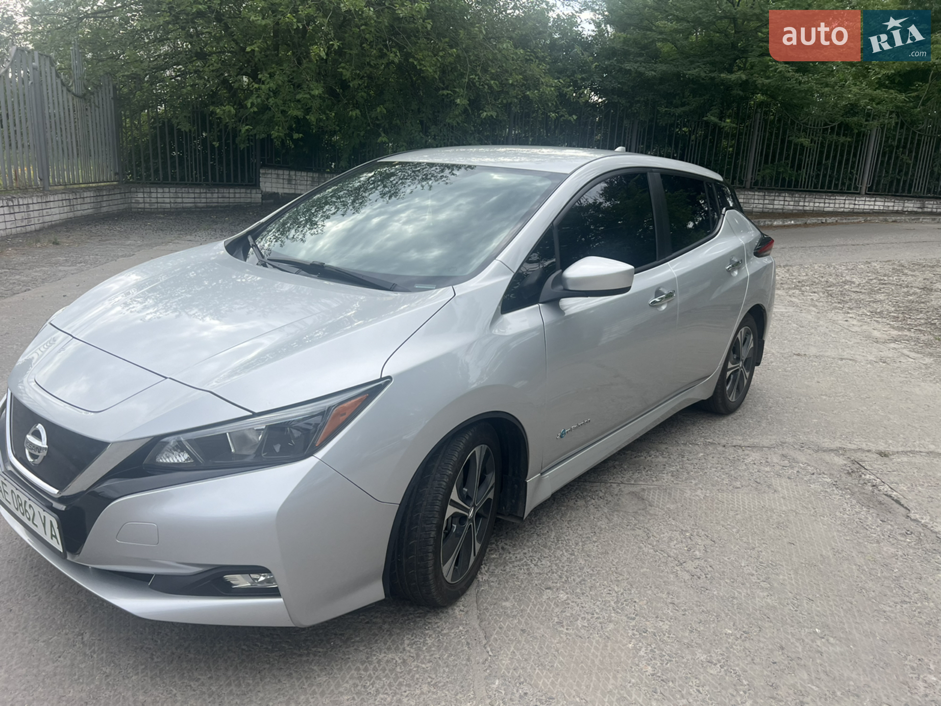2019 Nissan Leaf - фото 1