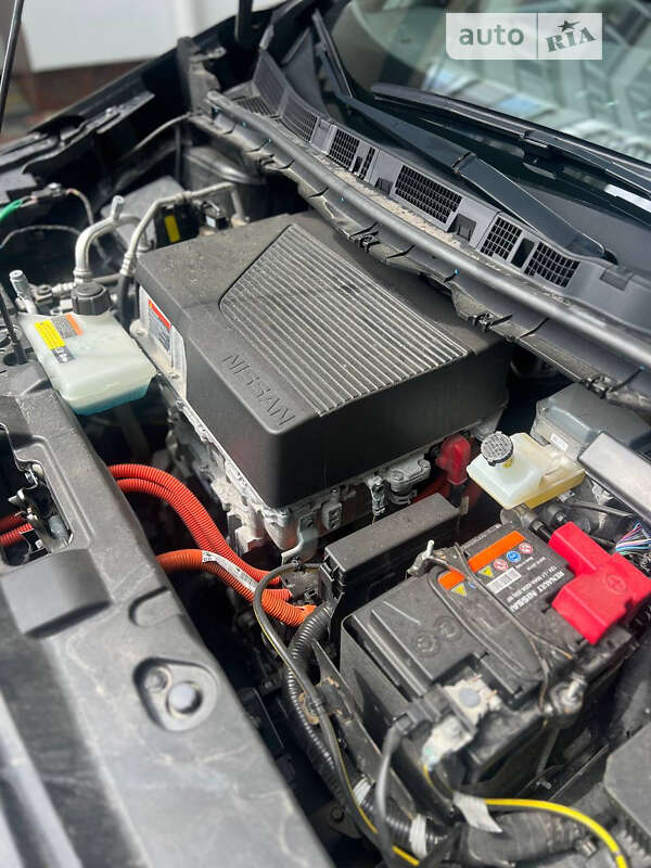 Хетчбек Nissan Leaf 2019 в Черкасах