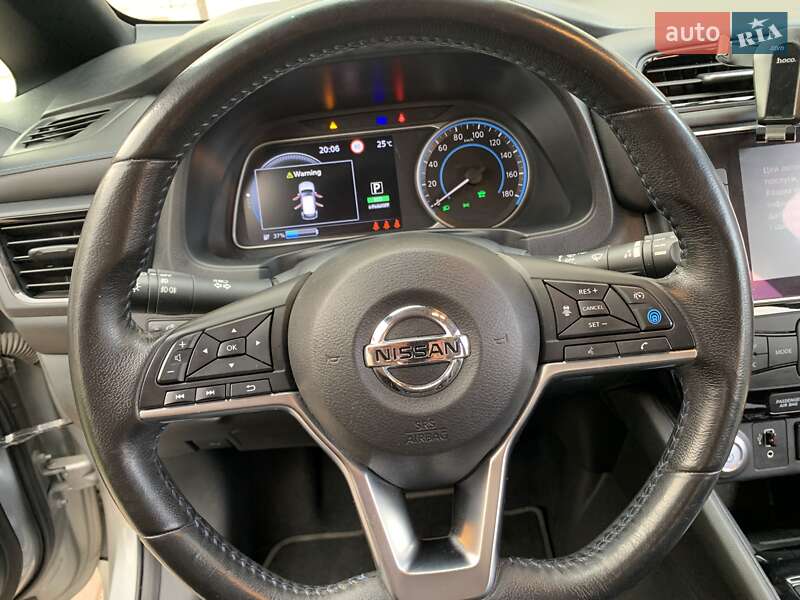 Хэтчбек Nissan Leaf 2019 в Львове