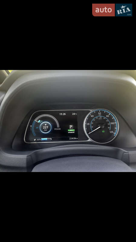 Хэтчбек Nissan Leaf 2020 в Днепре