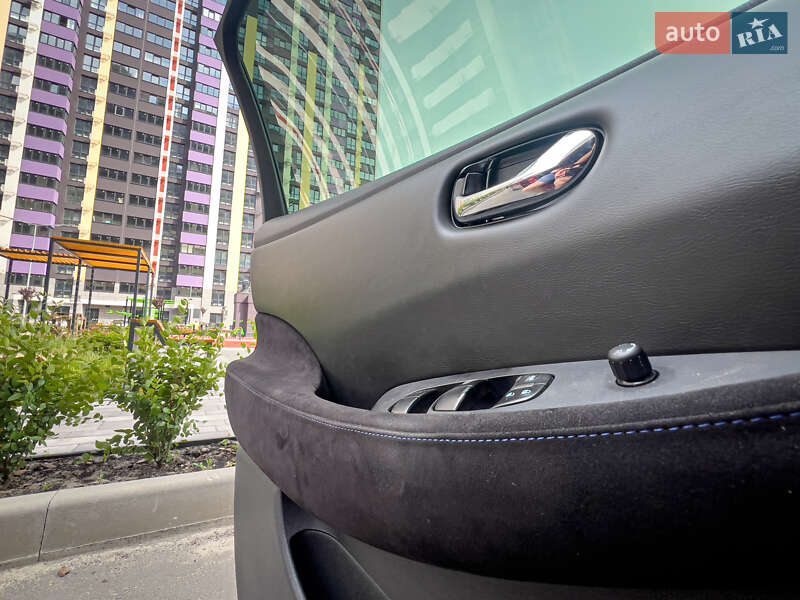 Хетчбек Nissan Leaf 2014 в Києві