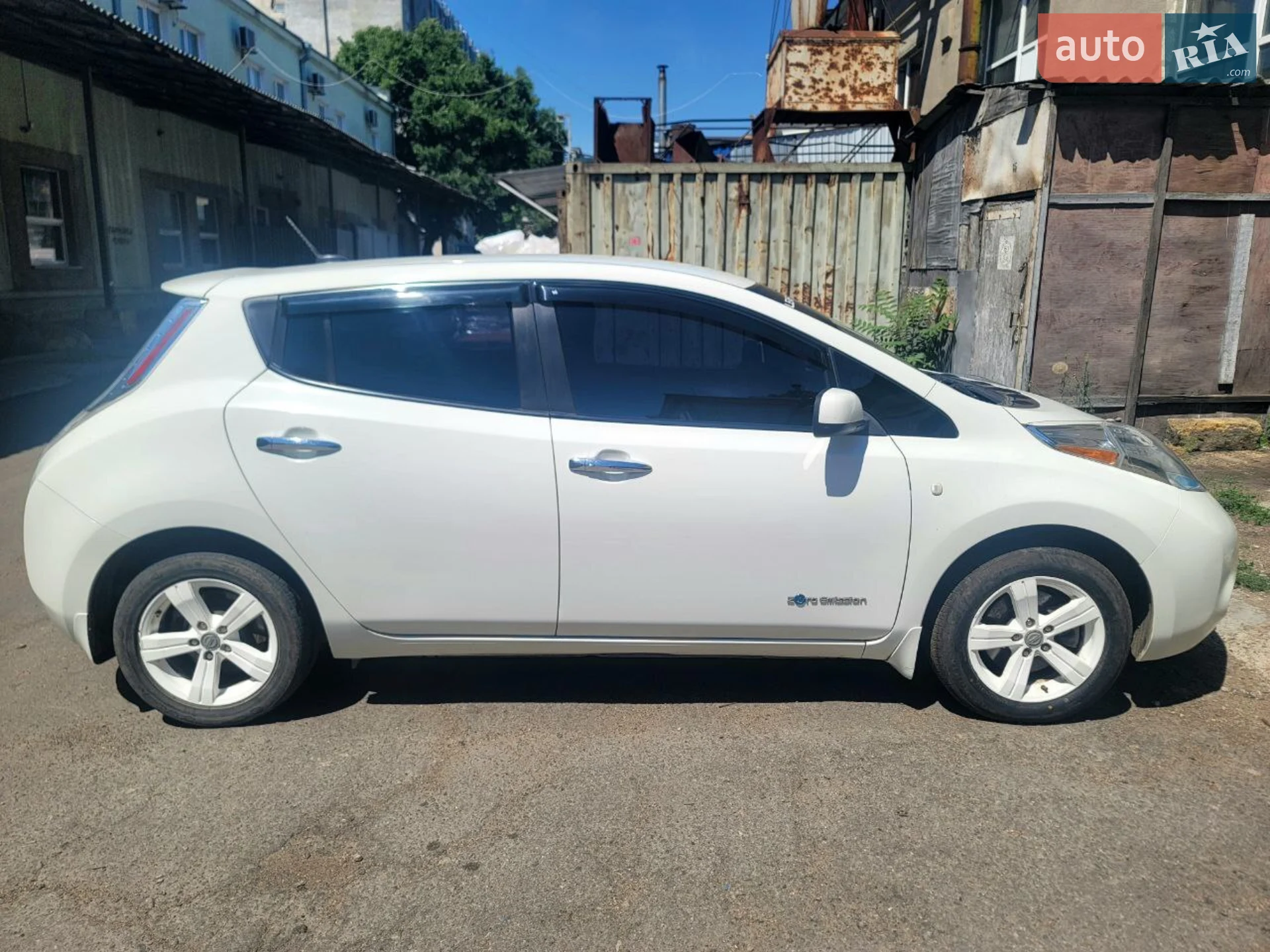 2015 Nissan Leaf - мініатюра 2