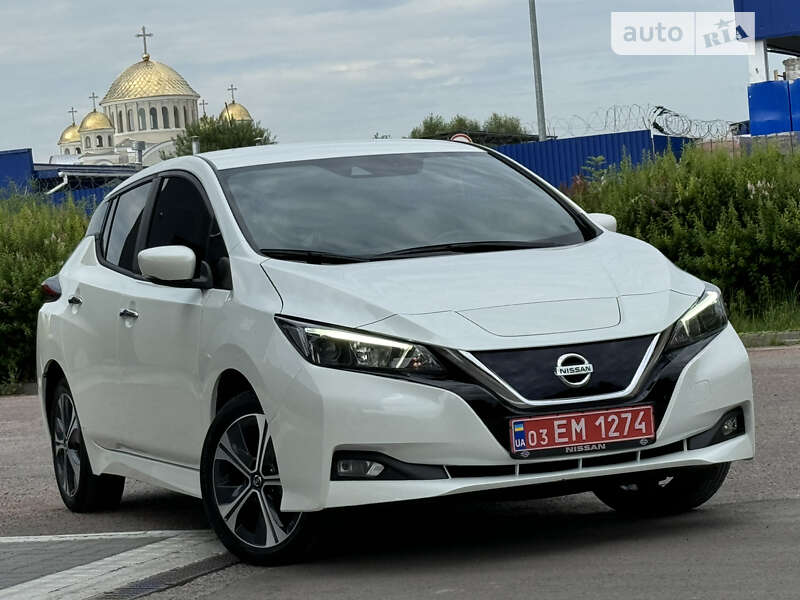 Хетчбек Nissan Leaf 2021 в Дрогобичі