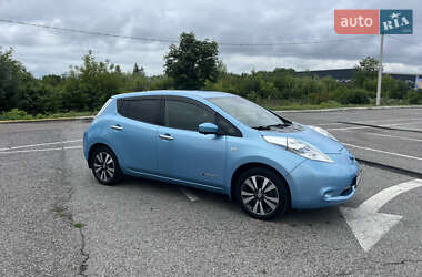 Хэтчбек Nissan Leaf 2016 в Черновцах