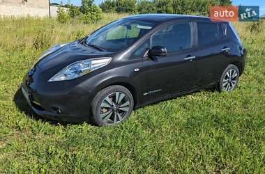 Хэтчбек Nissan Leaf 2015 в Тернополе