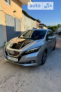 Хетчбек Nissan Leaf 2020 в Києві