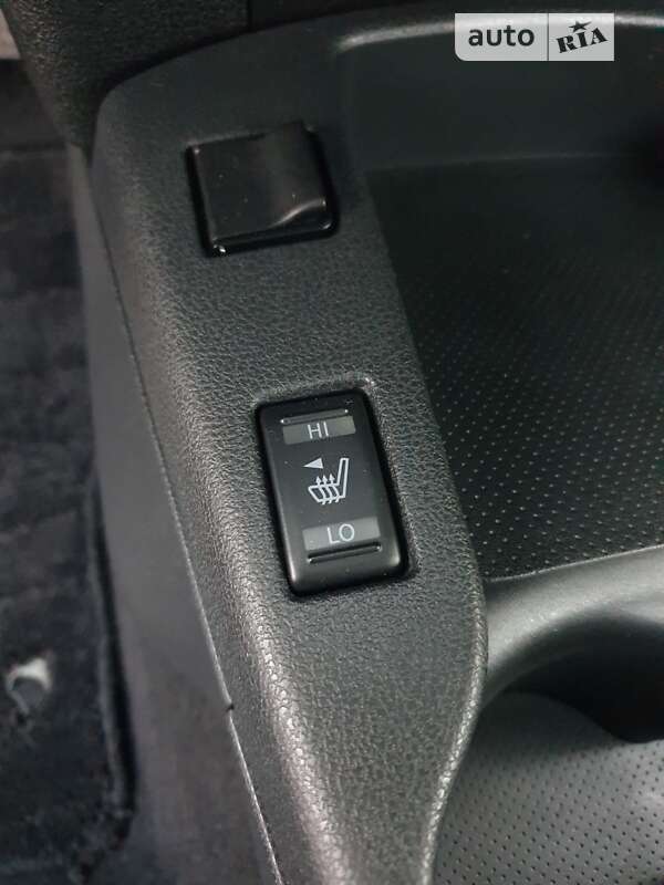 Хэтчбек Nissan Leaf 2015 в Днепре