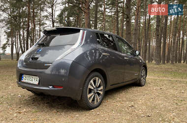 Хетчбек Nissan Leaf 2013 в Чернігові