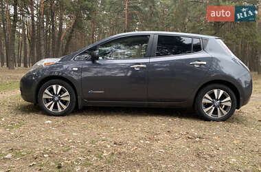 Хетчбек Nissan Leaf 2013 в Чернігові