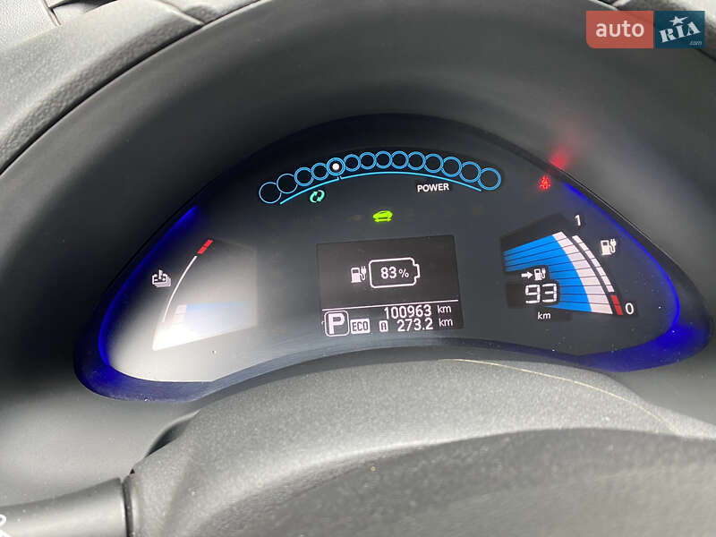Хетчбек Nissan Leaf 2013 в Чернігові